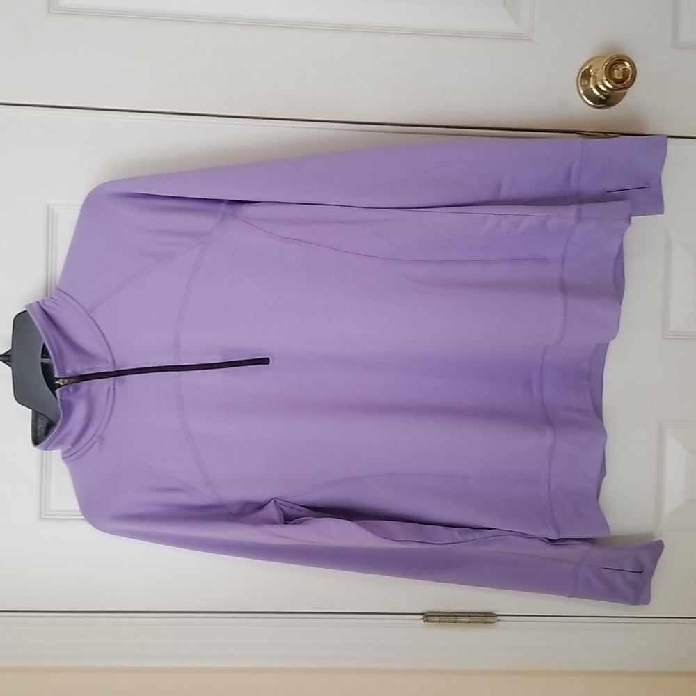TekGear Ladies Pullover Top
Neck to Hem ~26”
Sleeve Length ~22”